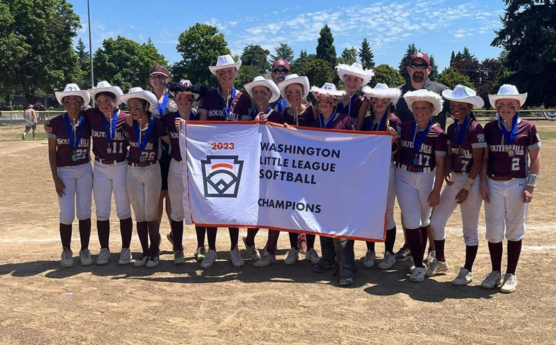 Majors Softball went to Regionals 2023